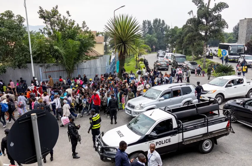  Diversas embaixadas, dentre elas a do Brasil, são atacadas no Congo