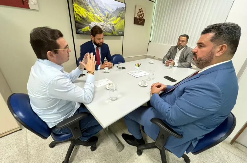  Encontro entre controladores de João Pessoa e Cabedelo foca em transparência pública e controle interno