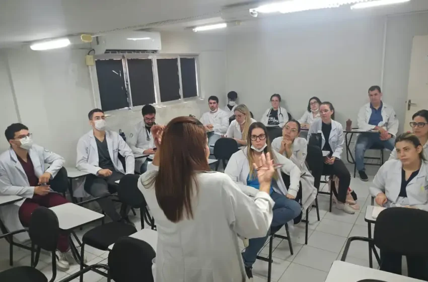  Centro de Estudos do Hospital Municipal Santa Isabel realiza integração para estudantes de Medicina no internato