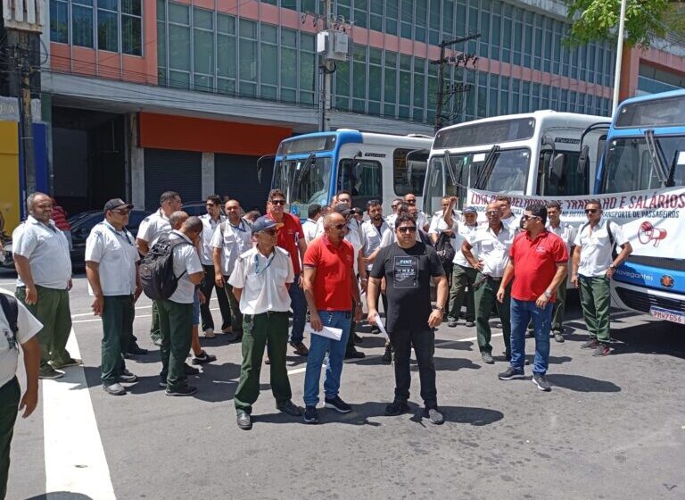  Motoristas de ônibus de João Pessoa realizam reunião nesta terça-feira para debater possibilidade de greve