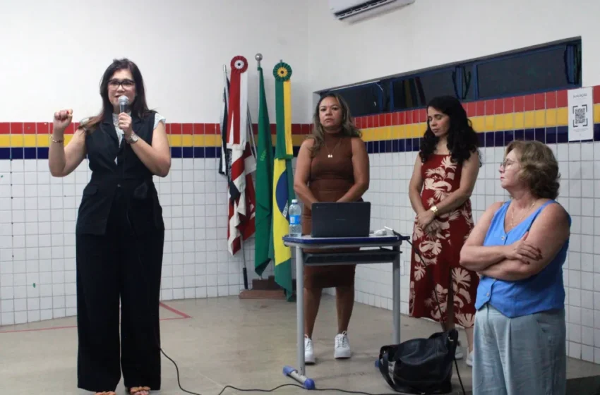  Profissionais da Rede Municipal de Ensino participam de minicursos e de relatos de experiência na 13ª edição da Jofem