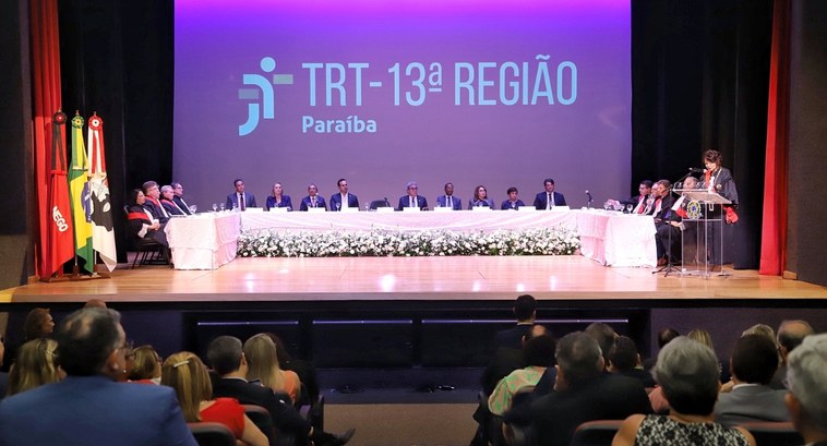  Presidente do TRE-PB prestigia a posse da nova gestão do TRT-13