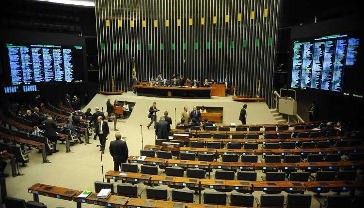  Cota Parlamentar na Paraíba: Conheça os Deputados com os Maiores e Menores Gastos