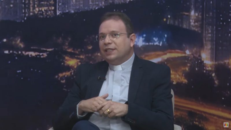  Após se sentir ‘incompreendido’, Padre Fabrício antecipou mudanças em seu destino religioso