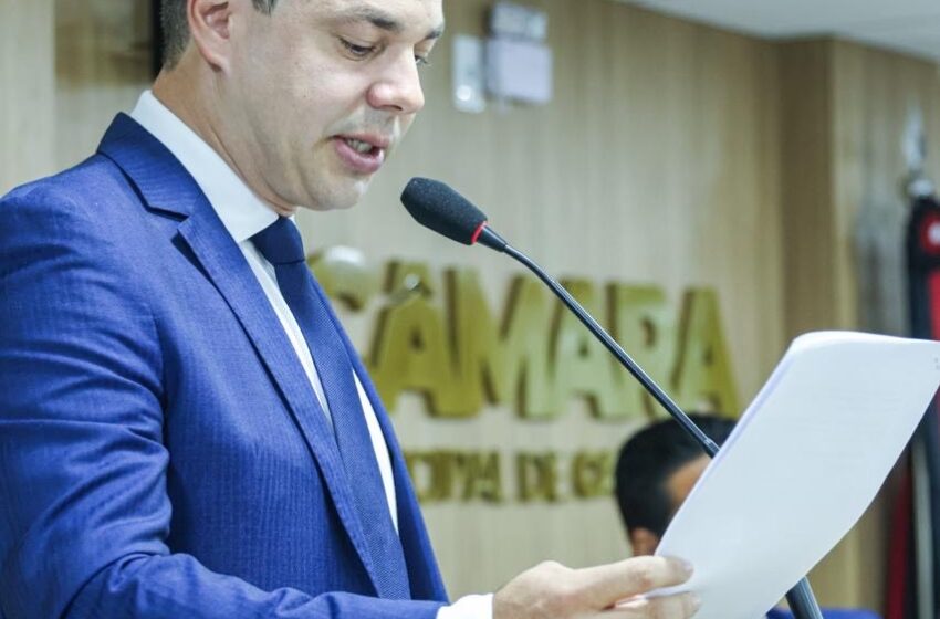  Em mensagem ao Legislativo, André Coutinho garante que saúde será prioridade no orçamento de sua gestão e destaca parceria com a Câmara Municipal de Cabedelo