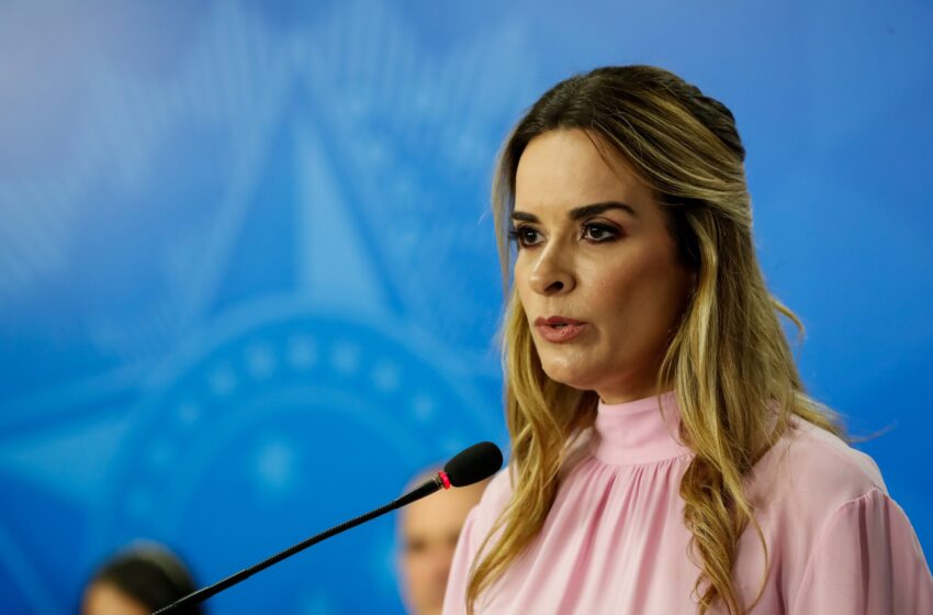  Daniella Ribeiro se desfilia do PSD