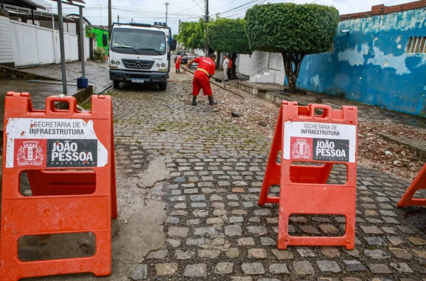  Seinfra recolhe mais de 15 toneladas de lixo de galerias pluviais nos primeiros dias de fevereiro