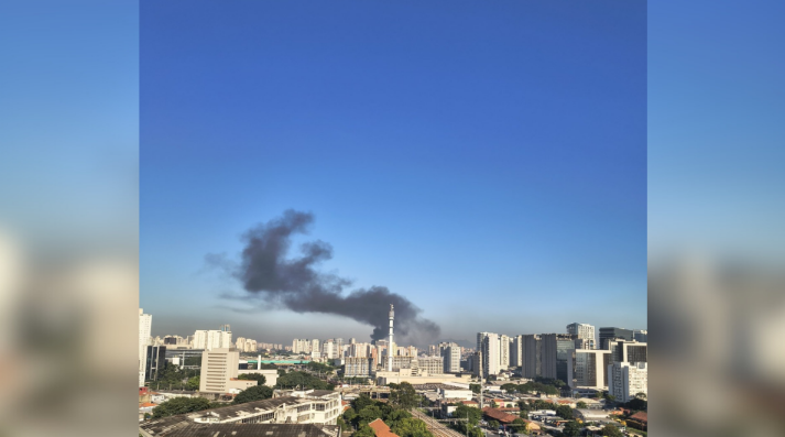  Avião de pequeno porte cai em São Paulo; pelo menos duas pessoas morreram