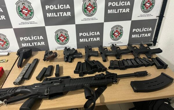  Operação da PM prende oito integrantes de facção criminosa, apreende armas e 500 munições em Cabedelo