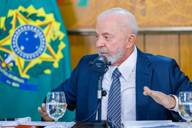  Presidente Lula parebeniza Hugo Motta pela presidência na Câmara