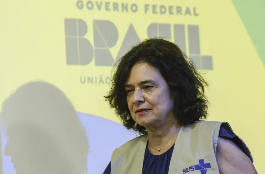  Nísia Trindade deve sair do Ministério da Saúde e alas do PT já disputam sua cadeira