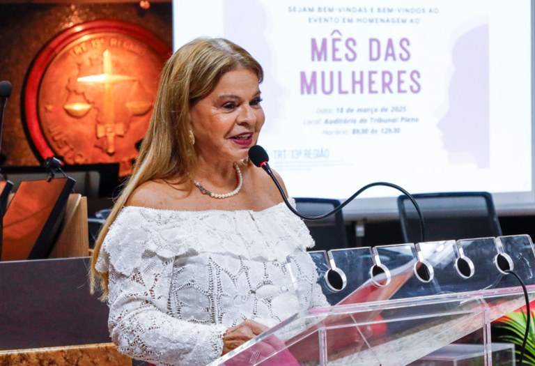  Primeira-dama do Estado participa de evento no TRT-PB e destaca ações do Governo na promoção dos direitos da mulher