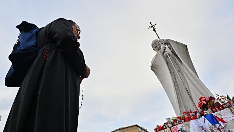  Papa Francisco; Condições estão estáveis e com uma leve melhora