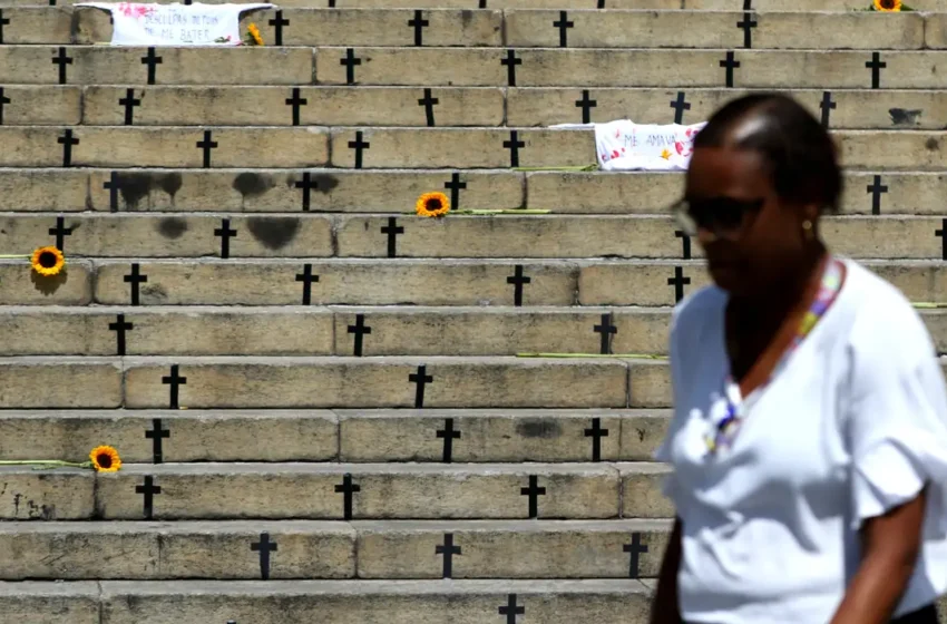  Violência contra mulheres: feminicídio faz uma vítima a cada 17 horas em 2024