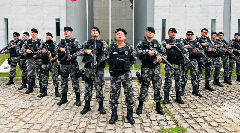  Equipe da Força Regional da Polícia Militar prendem homem acusado de estúpro de vulnerável na orlá de Tambaú, em João Pessoa