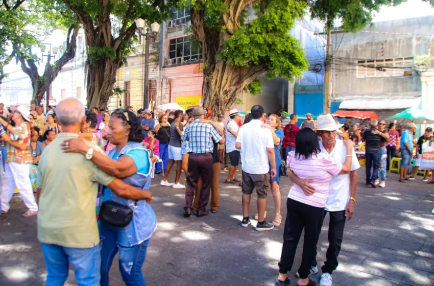  Grupo Choramigo vai levar muita música e animação para o Sabadinho Bom