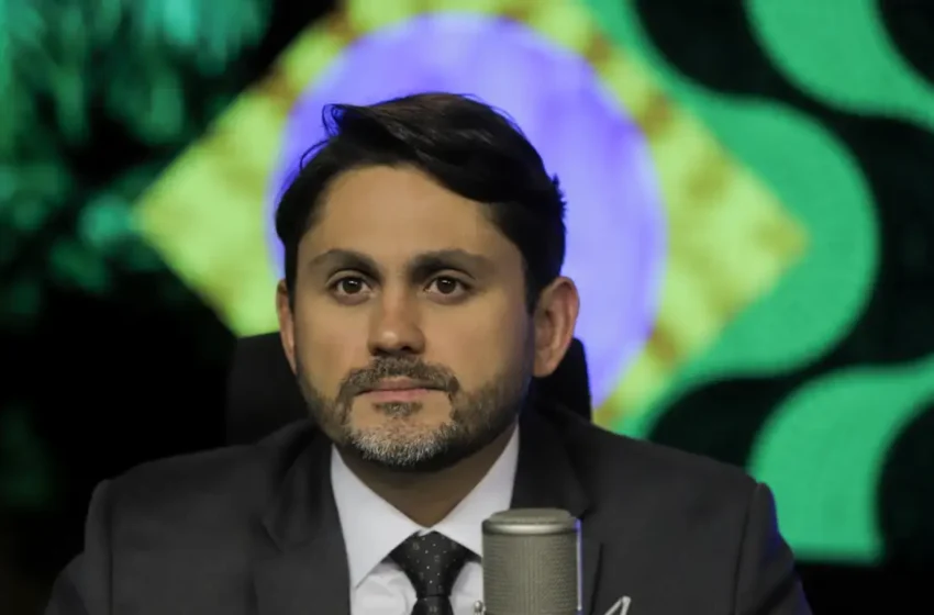 PGR denuncia ministro das Comunicações por desvio de emendas
