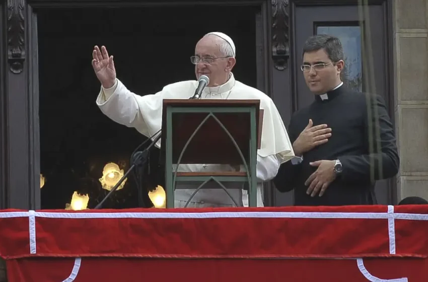  Em testamento assinado em 2022, Papa Francisco pediu velório simples e sem decoração