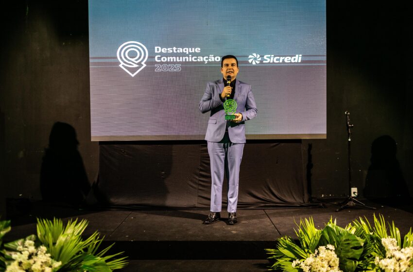  Sicredi Evolução celebra profissionais da comunicação com comenda especial.