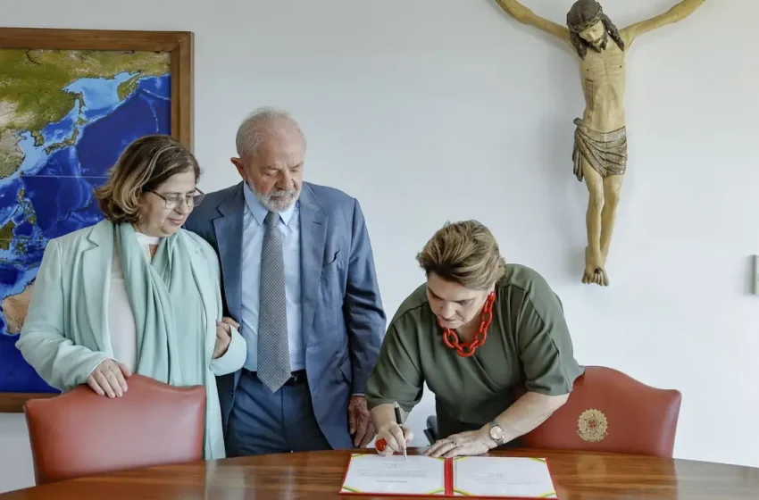  “Lula quer mulheres mais contentes e protegidas”, diz nova ministra