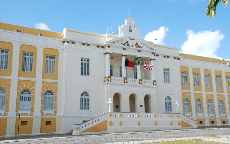 TJPB afasta preventivamente o juíz Macário de Oliveira