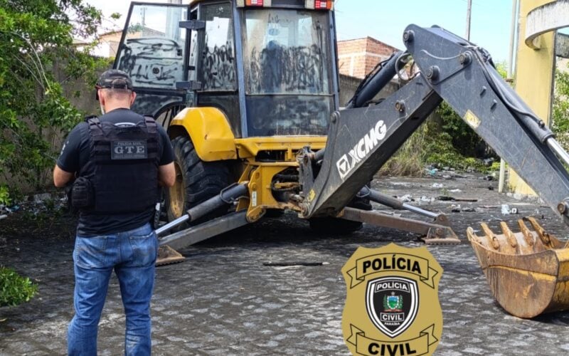 Ação da Polícia Civil recupera retroescavadeira furtada em São Sebastião de Lagoa de Roça, no Agreste da Paraíba