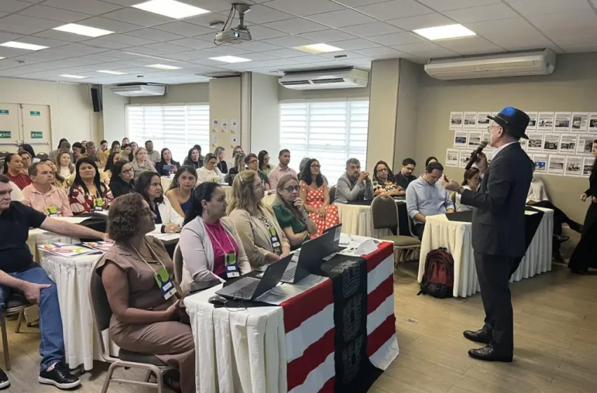 Seminário sobre alfabetização de crianças reúne profissionais de educação