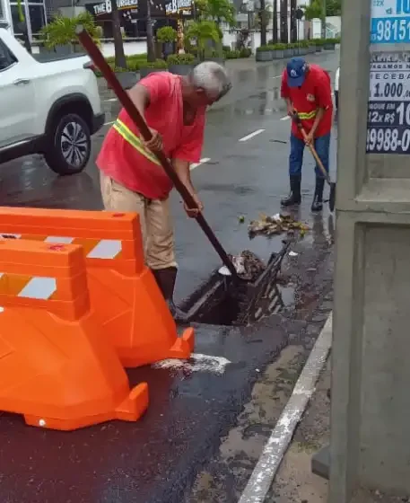 Seinfra executa serviços de manutenção na rede de drenagem, de iluminação pública e Operação Tapa-Buraco
