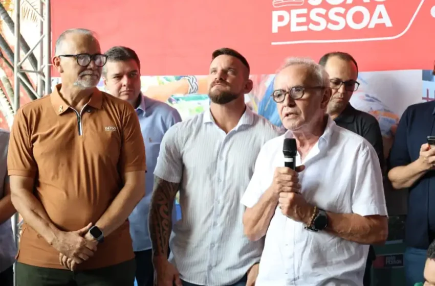  Prefeito entrega 13 novos ônibus e reforça frota da Semob-JP com viaturas e equipamentos de segurança