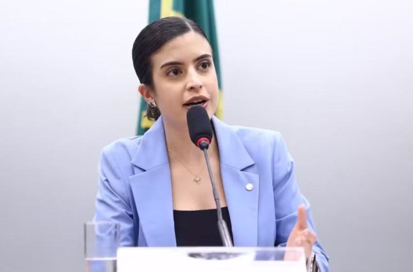  Disputa por relatoria da CPI do INSS tem Tabata Amaral como favorita do governo