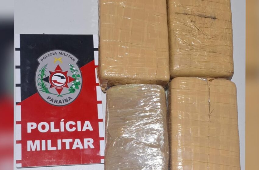 Mulher é flagrada com drogas em operação da Polícia Militar em São Bento, no Sertão da Paraíba