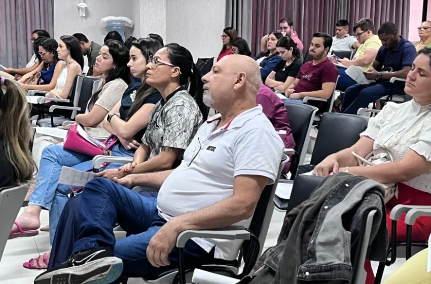 Prefeitura capacita profissionais da Atenção Primária para estratificação de risco e elaboração do plano de parto