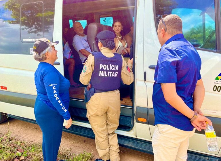 Governo do Estado amplia ações contra transporte irregular de turistas na Paraíba