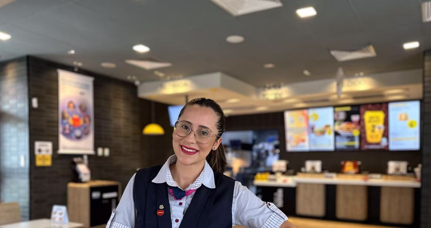  Rede de fast-food oferece 20 oportunidades de emprego em João Pessoa