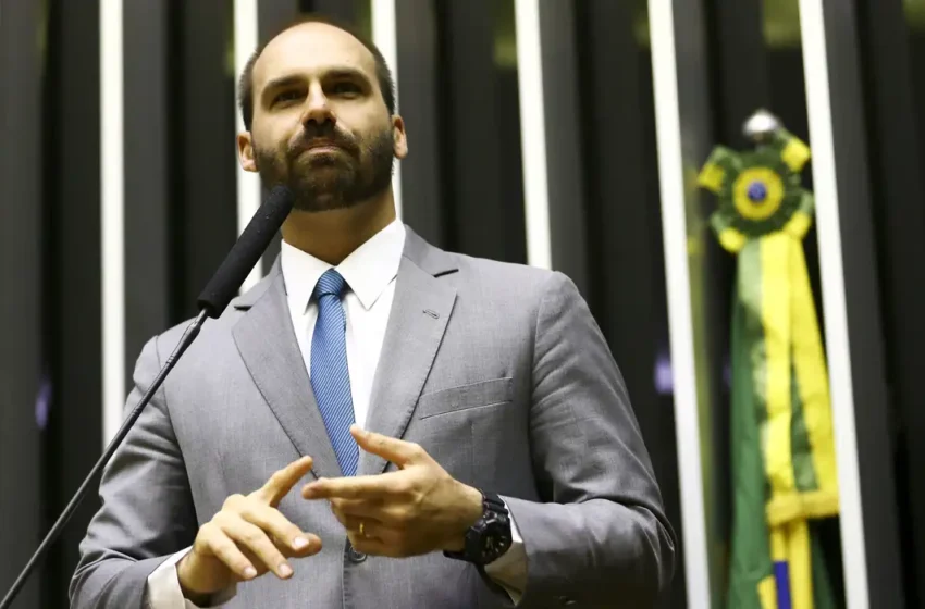 Moraes inicia investigação contra Eduardo Bolsonaro; saiba mais