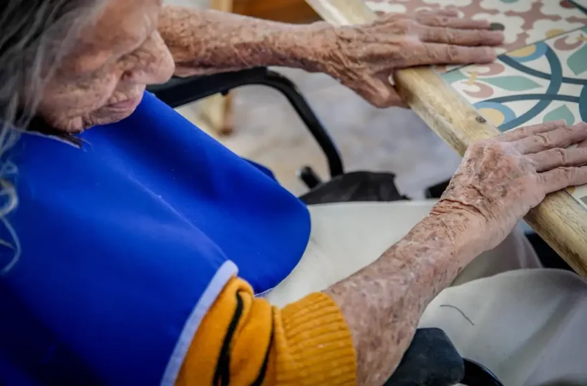 SUS amplia uso da donepezila para tratamento de Alzheimer.