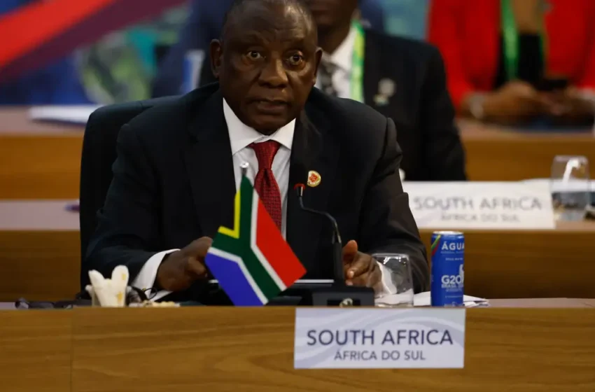  Trump critica reforma agrária na África do Sul e propaga falsa acusação de genocídio contra brancos