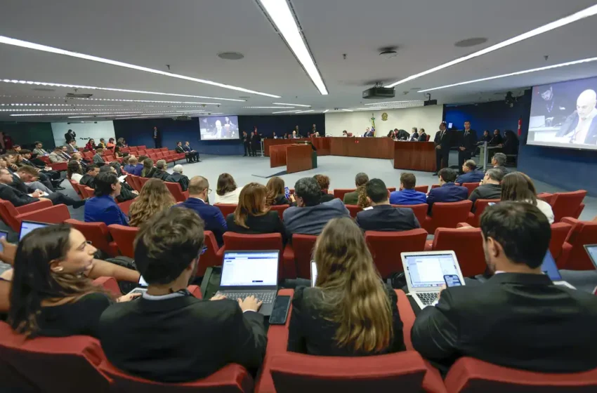 STF transforma mais 10 investigados em réus por tentativa de golpe; total chega a 31