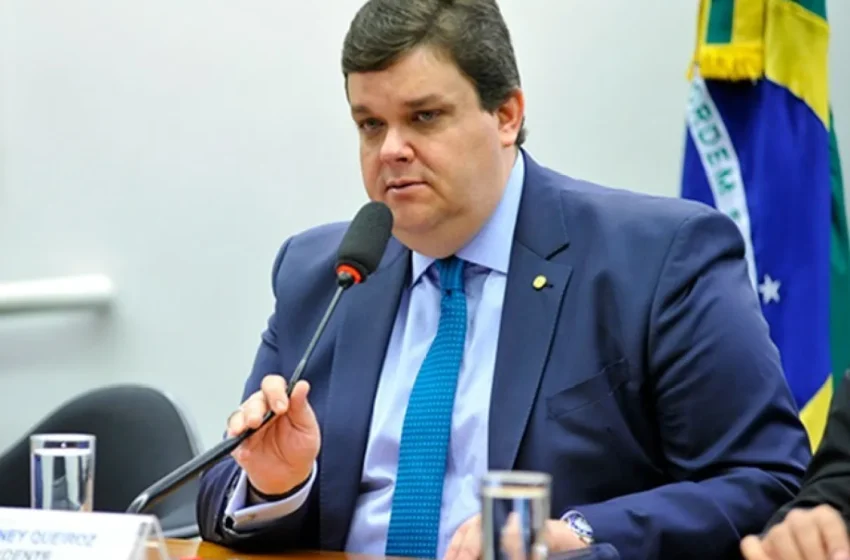 Wolney Queiroz é nomeado novo ministro da Previdência Social, anuncia Planalto