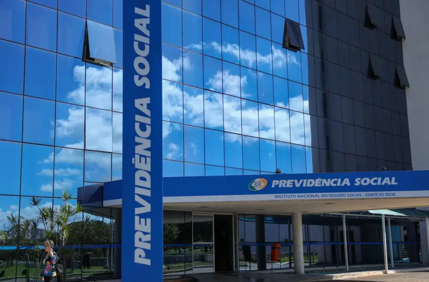 Justiça determina bloqueio de R$ 23,8 milhões de investigados por fraude contra o INSS