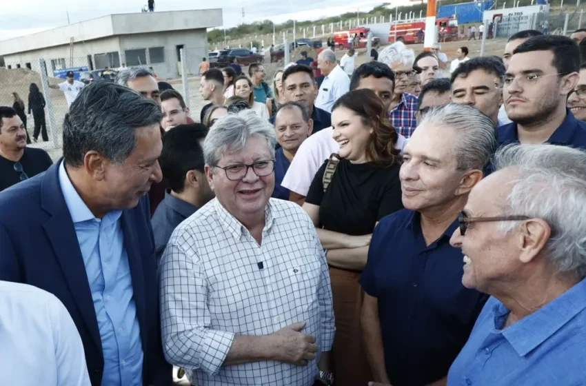 Cícero Lucena destaca potencial de desenvolvimento do Sertão durante inauguração da nova pista do Aeroporto de Patos