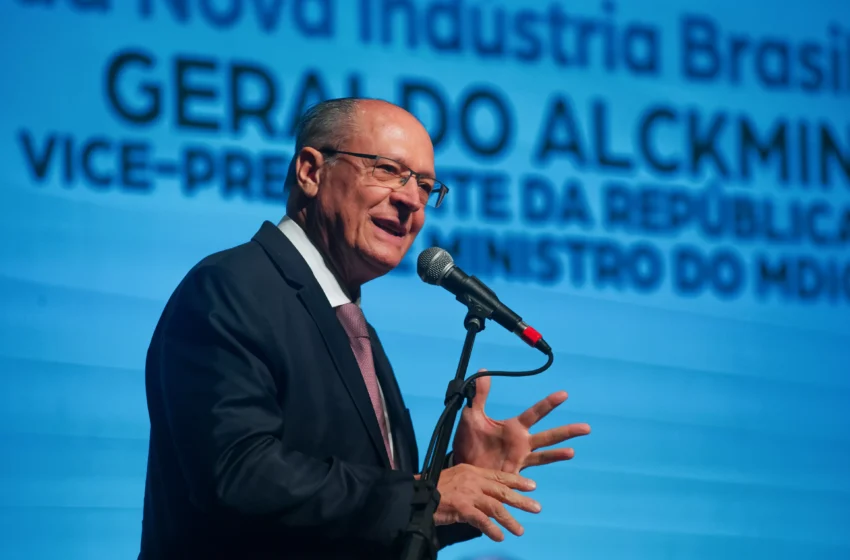 Alckmin lidera missão para relançar relações Brasil-África na Nigéria