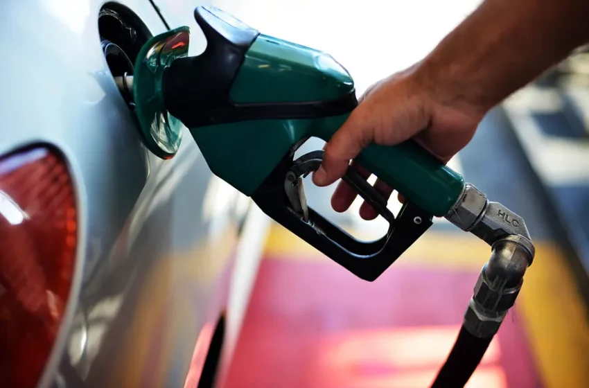 Distribuidora é multada em R$ 250 mil por não repassar queda no preço da gasolina em João Pessoa