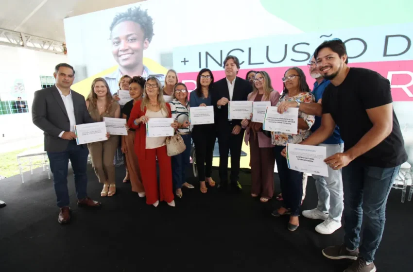 Prefeitura de João Pessoa recebe doação de computadores do Governo Federal