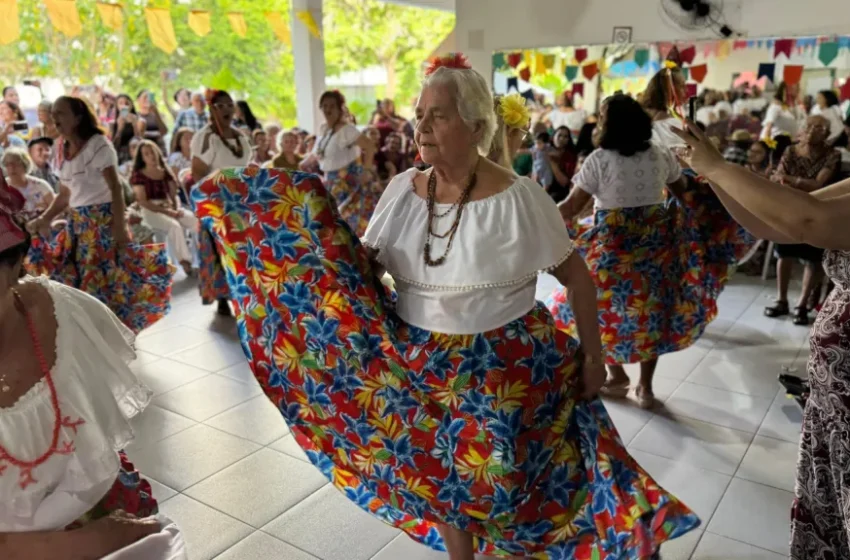 Prefeitura promove arraial da melhor idade no Centro de Referência Municipal da Pessoa Idosa