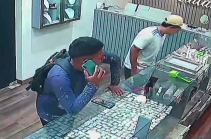 Tentativa de assalto a joalheria no centro de João Pessoa termina com dono baleado e funcionários agredidos