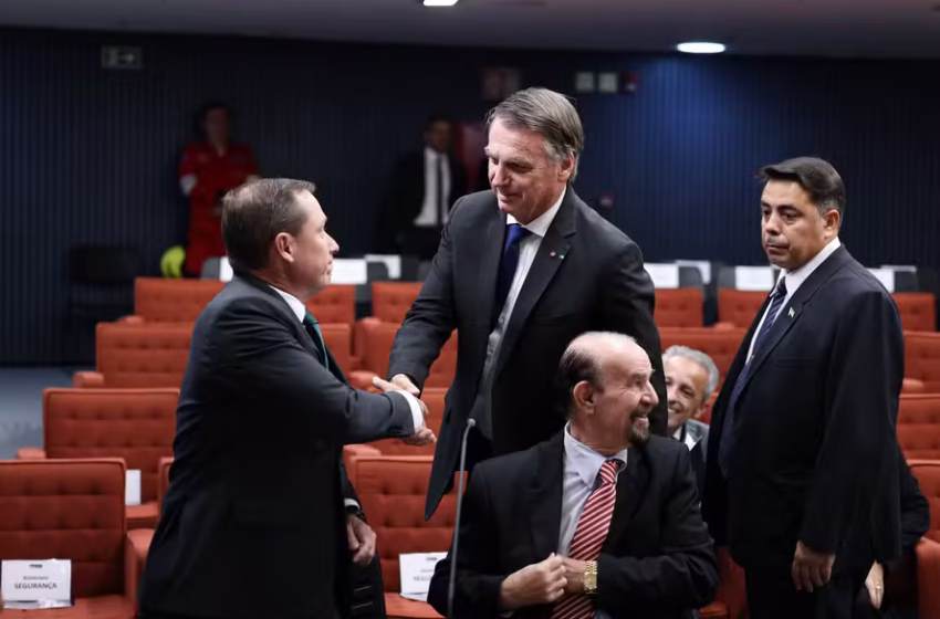 STF encerra primeiro dia de interrogatórios da ação penal sobre tentativa de golpe; Cid e Ramagem prestam depoimento