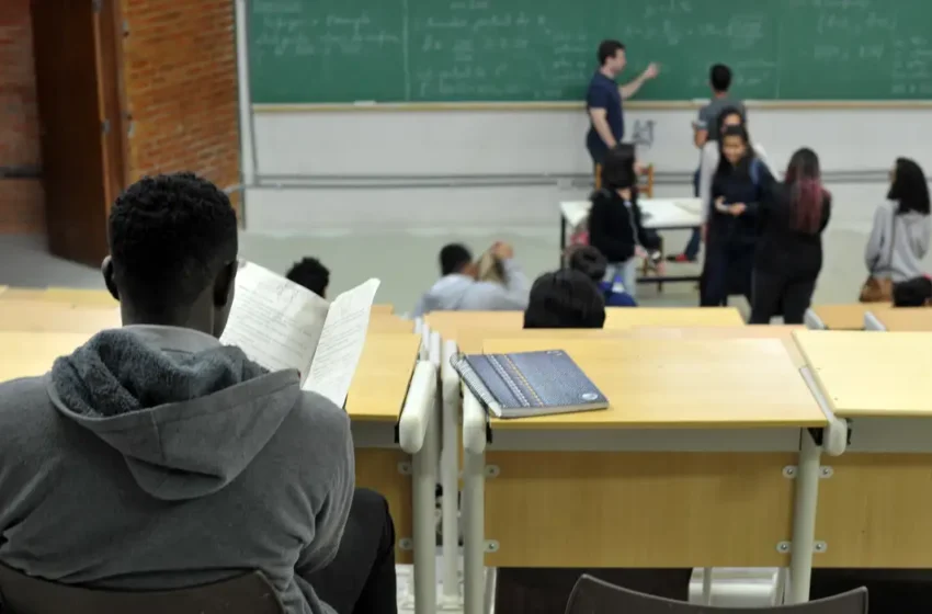 Instituições de Educação Superior têm até esta quarta-feira (18) para declarar dados do Censo 2024