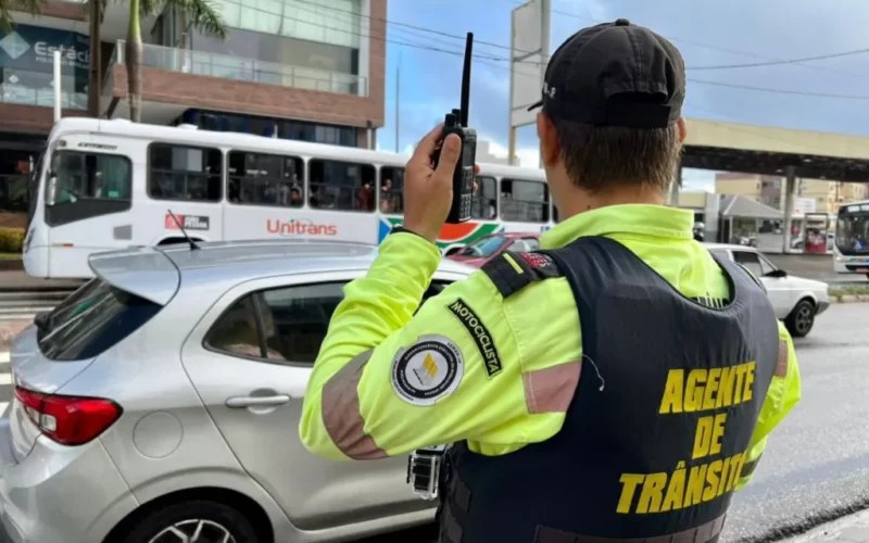 Rua das Acácias, em Miramar, passa a ter sentido único a partir desta quinta-feira