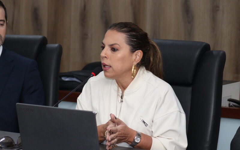 MP destaca avanços e insiste na regularização de ambulantes na orla de João Pessoa